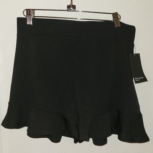 Free Press Women's Black Ruffle Hem Pull On Shorts SZ L